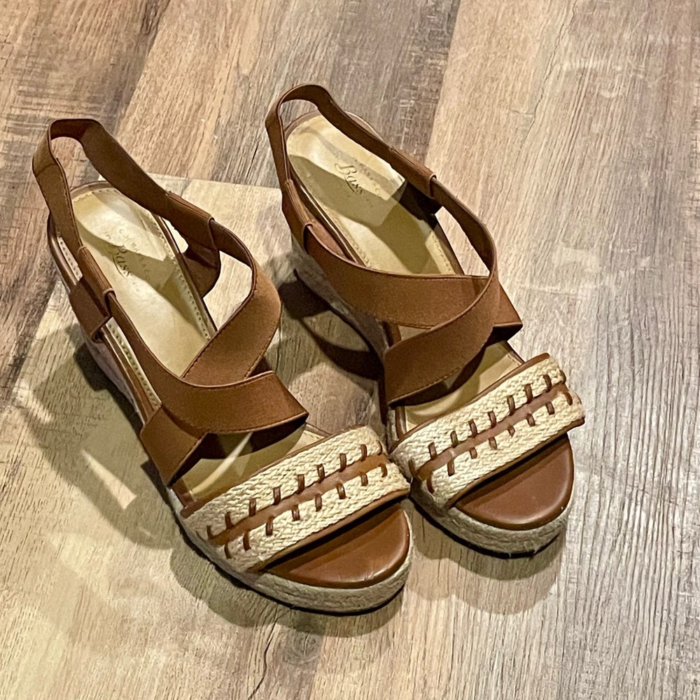 Women’s Brown Wedge Sandals Size 8